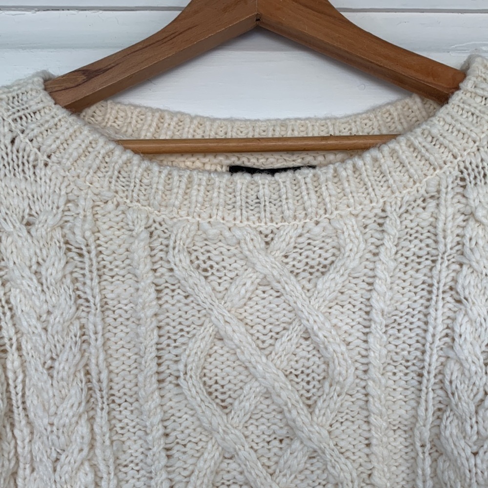 Banana Republic Fisherman Cable Chunky Knit Crewneck Wool Blend Tan Sweater XS - Picture 15 of 16